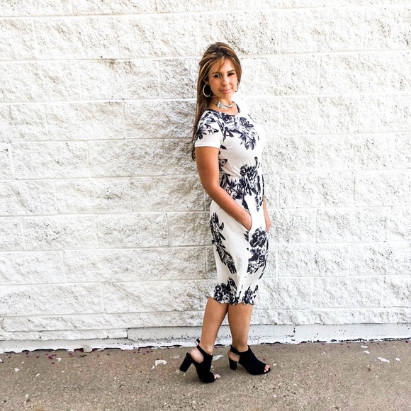 Black and White Flower Midi Dress With Pockets - Picture 5 of 5